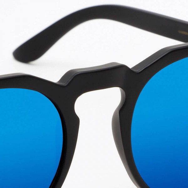 HAWKERS Carbon Black - Sky Warwick / Polarized