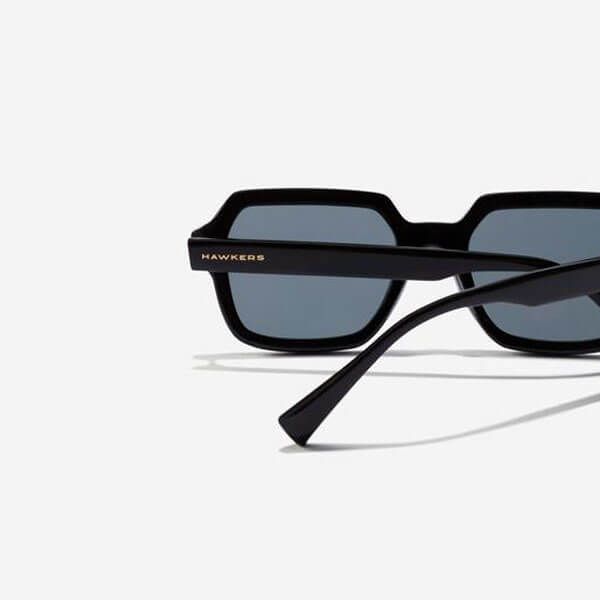 HAWKERS Black Dark Minimal 