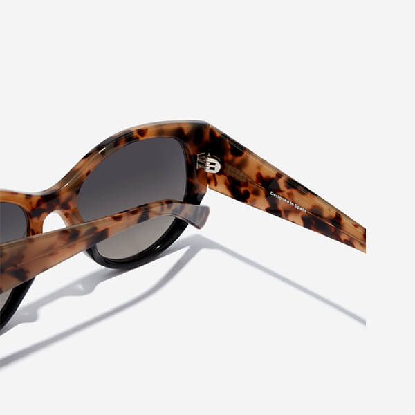 HAWKERS Miranda Leo Black HAWKERS Miranda Leo Black