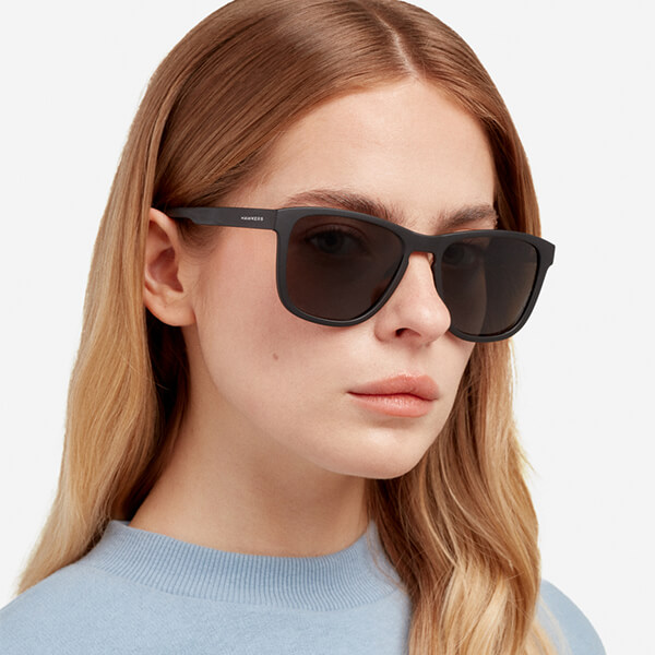 HAWKERS Zhanna Black Dark Polarized