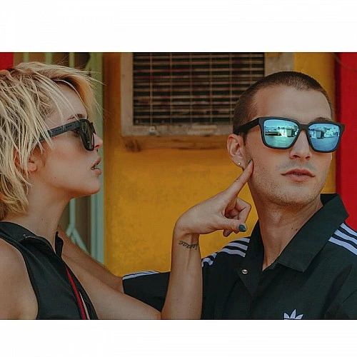 HAWKERS Carbon Black - Dark Motion / Polarized