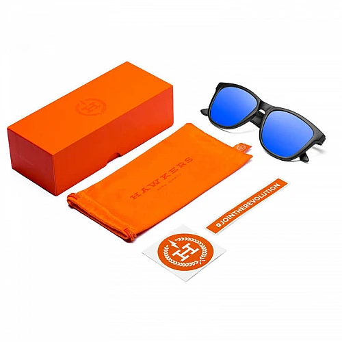 HAWKERS Carbon Black - Sky One / Polarized HAWKERS Carbon Black - Sky One / Polarized