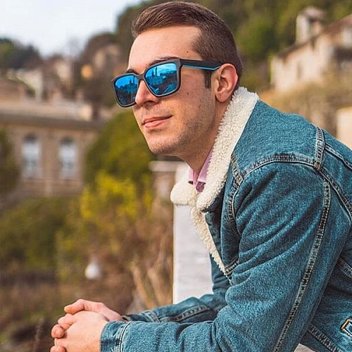 HAWKERS Carbon Black - Sky Motion / Polarized image