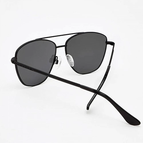 HAWKERS Black - Dark LAX HAWKERS Black - Dark LAX