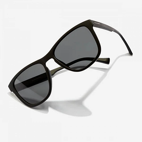 HAWKERS Zhanna Black Dark Polarized