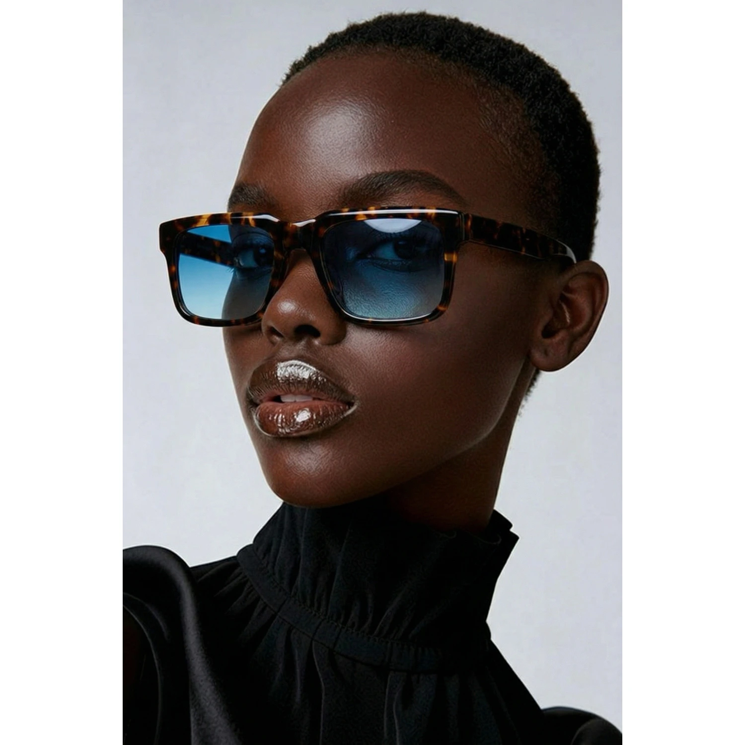 HAWKERS One Uptown Care Ocean Blue 