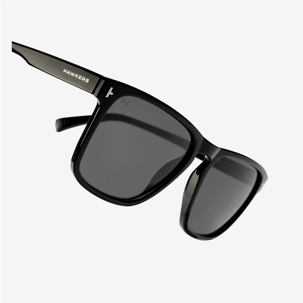 HAWKERS  Dust  Dark Black - Polarized 