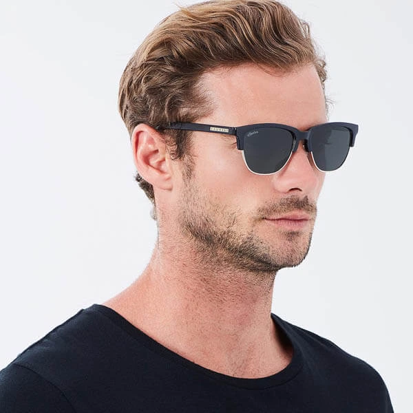 HAWKERS Diamond Black - Dark Classic TR18